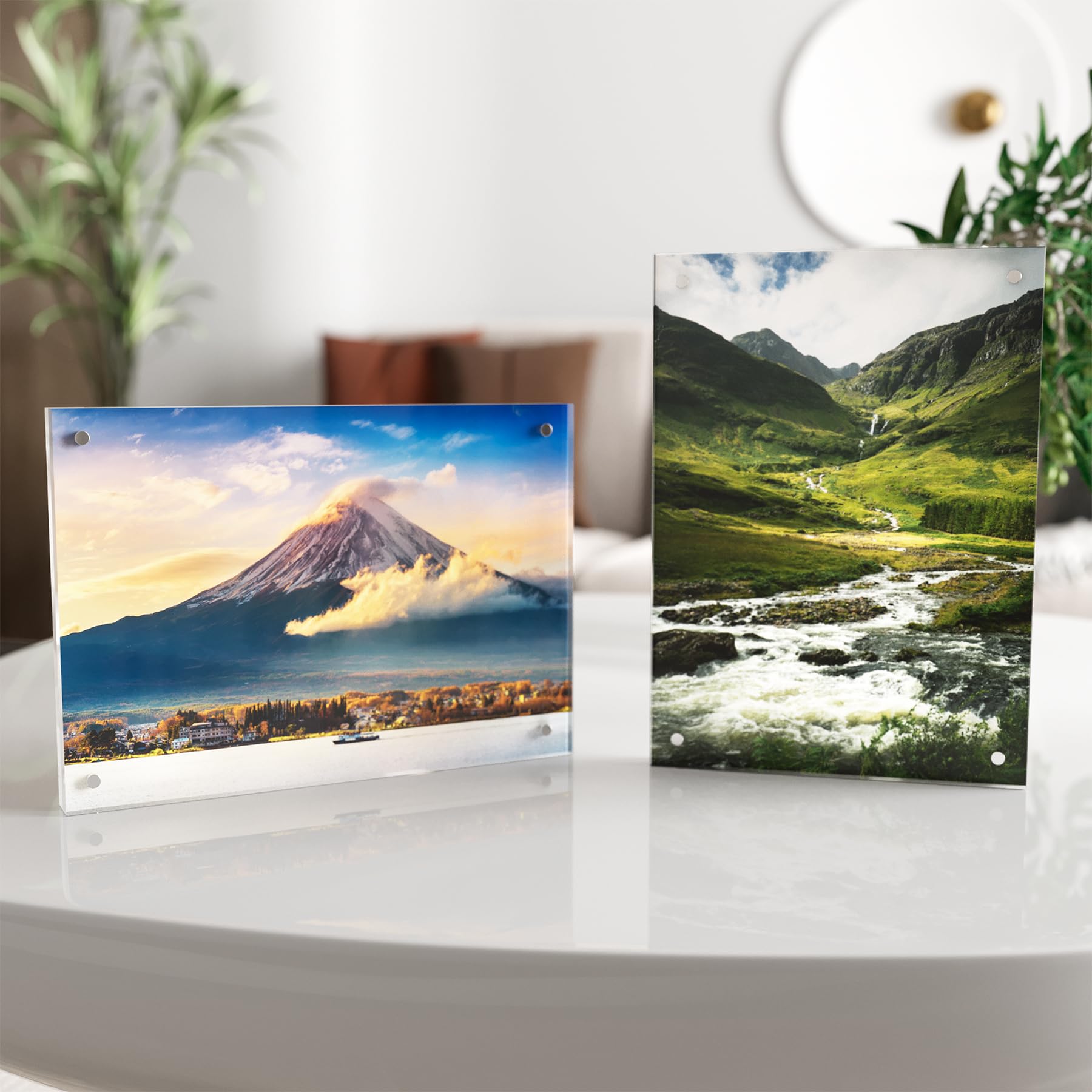 Neatsure Portarretratos acrílico de 5 x 7 pulgadas, paquete de 3 marcos de fotos magnéticos transparentes de doble cara, sin marco, decoración de escritorio