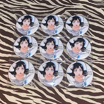 Amazon.co.jp: BLEACH 原画展 缶バッジ ジゼル ジジ : おもちゃ