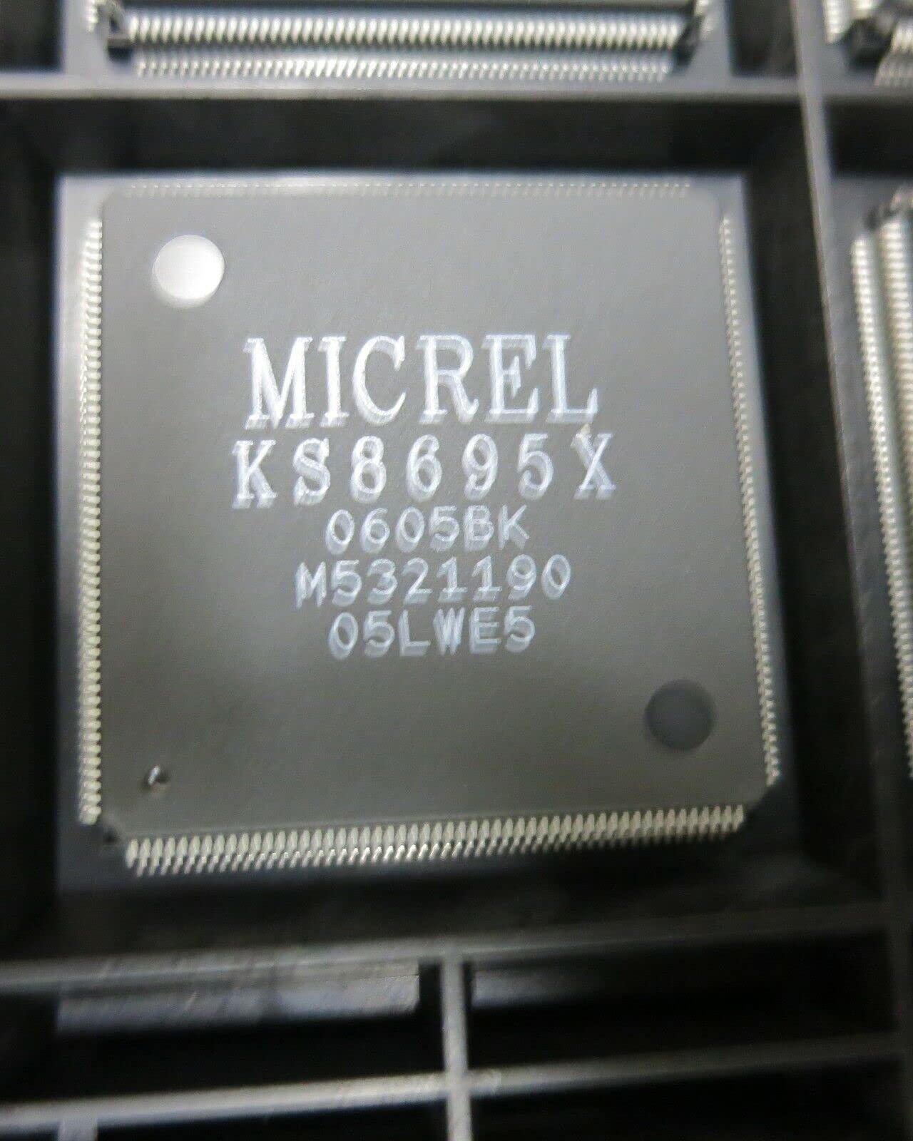 1 PC KS8695X MICREL IC Switch 10/100 5PORT 208PQFP **US Stock**