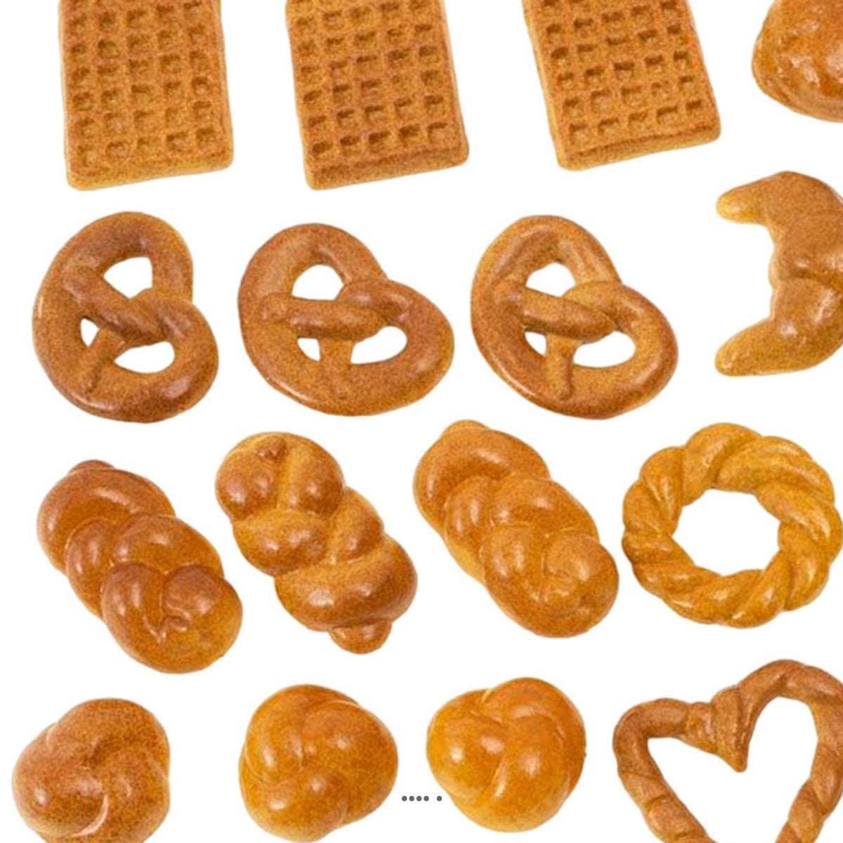 Set di 24 piccoli pasticcini assortiti in plastica soffiata