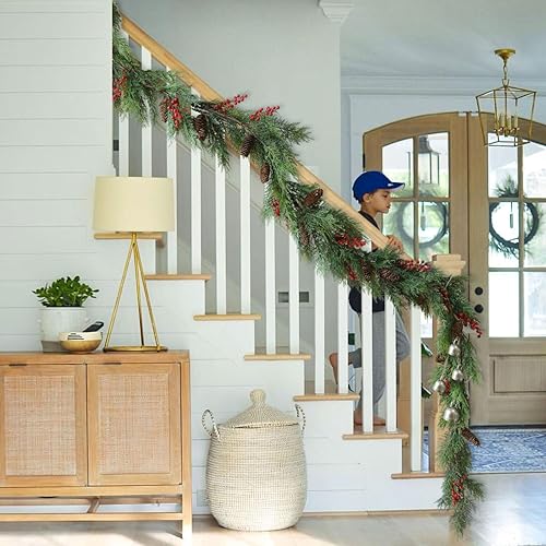 Miniatura 6 de MIZII Guirnalda de pino artificial de 6 pies con bayas de piña, guirnalda de vegetación, decoraciones navideñas para chimenea, decoración del hogar,