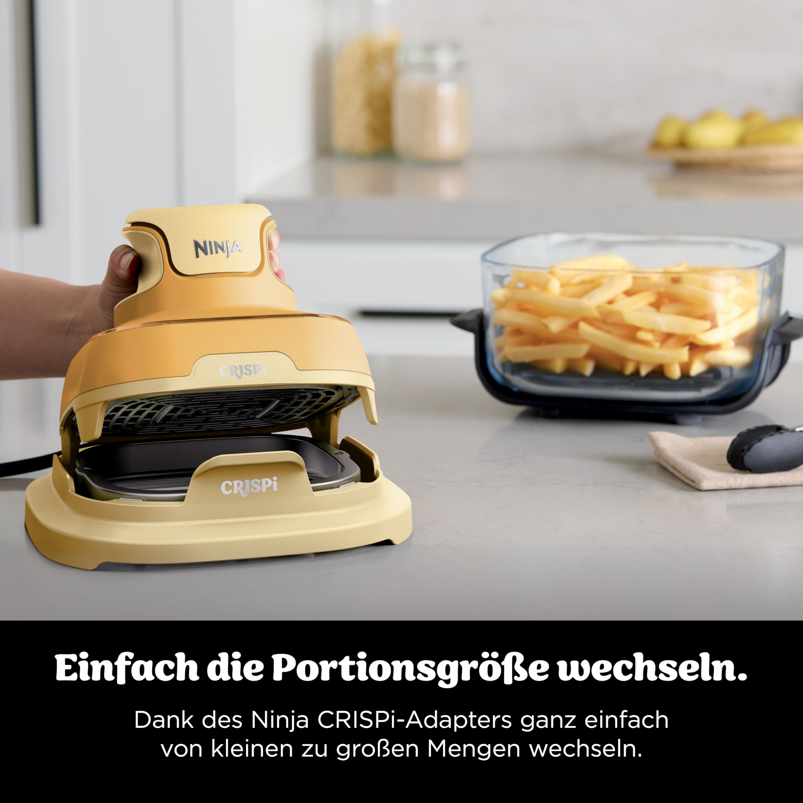Ninja CRISPi Tragbare Heißluftfritteuse, 3,8 l & 1,4 l, 4-in-1: Heißluftfrittieren, Braten, Warmhalten, Aufknuspern, kompakt, 6 Portionen, 2 Glasbehälter & Deckel, 1700 W, Ingwerbraun FN101EUGD