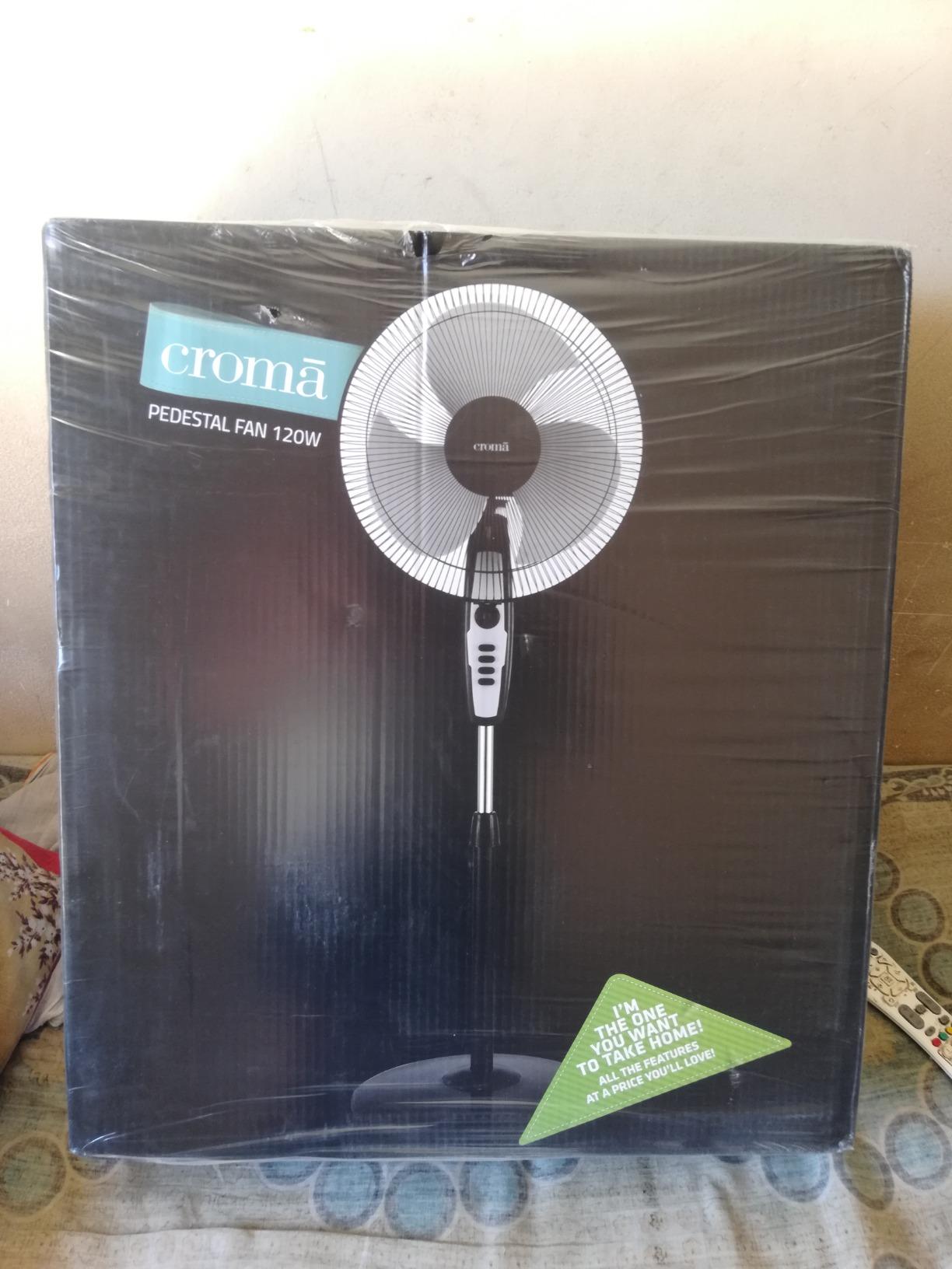 Buy Croma CRF0022 110W Pedestal Fan (Black) Online at Low Prices in