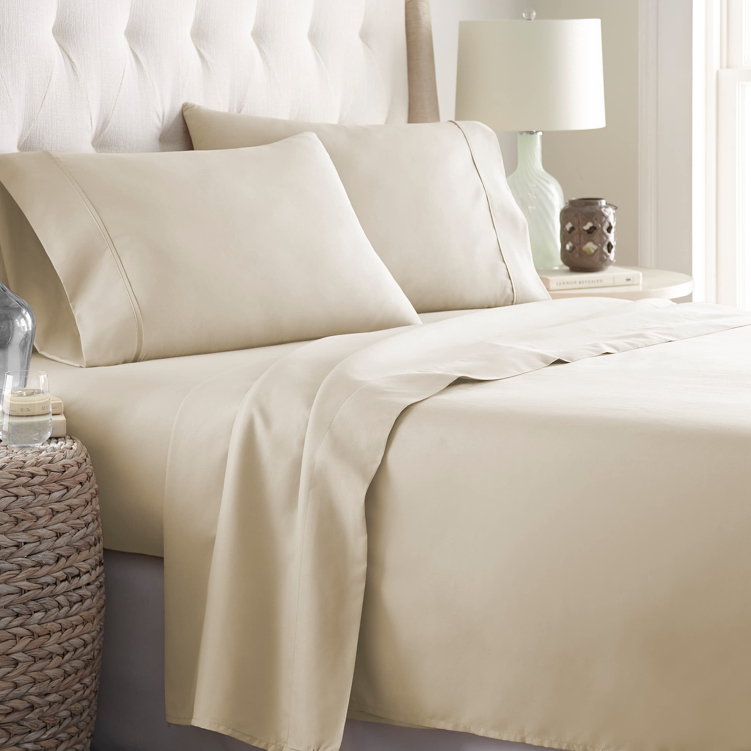 Danjor Linens Bed Sheet Set Twin XL for College Dorm Room, Back to School Items, Sheets with 2 Pillowcases, Lightweight Brushed Microfiber Deep Pockets, 4 Piece Bedding Sets, Cream