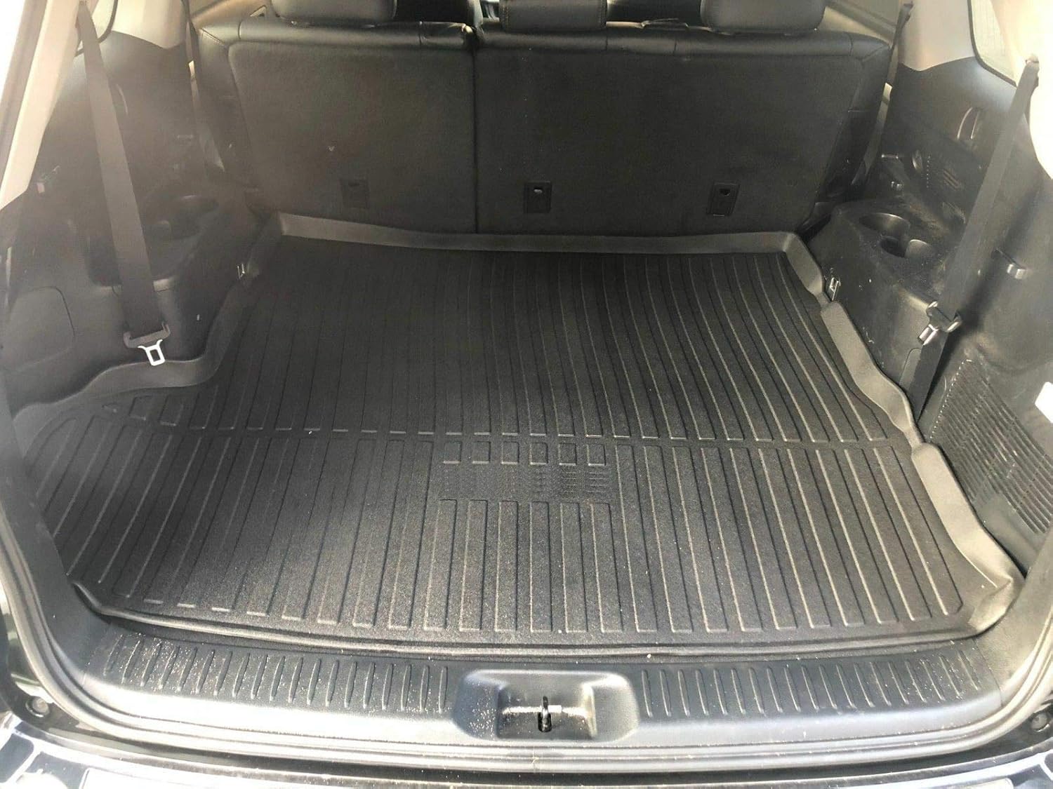 Cargo Liner - Trunk Mat for Toyota Highlander 2014-2019 – Weather-Resistant Trunk Mats for Cars with Raised Lip – Non-Slip Car Trunk Mat Rubber – Easy to Install – Laser Pre-Cut Design