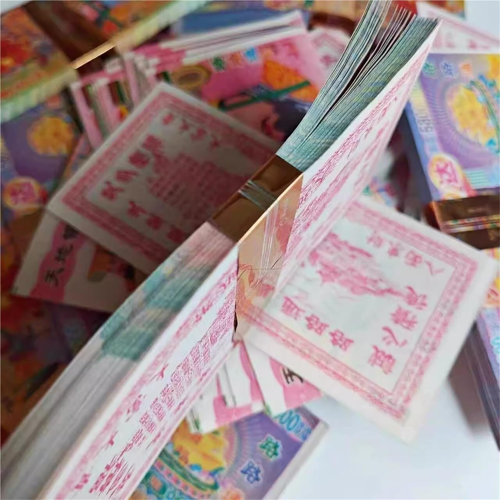 Papel Moneda en Llamas, Moneda Fantasma, 10 fajos