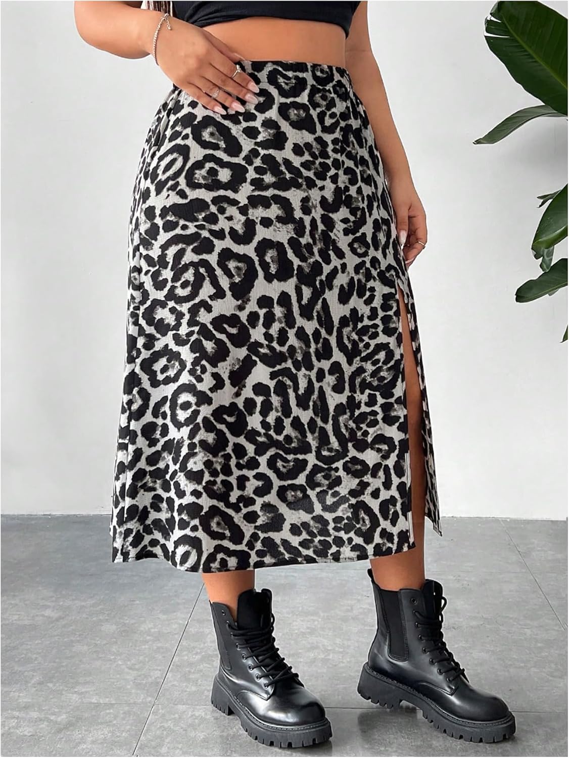 WDIRARA Women's Plus Size Leopard Print Skirt High Waist Split Hem A Line Midi Skirt - Image 5