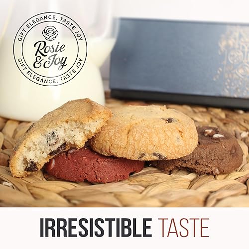 Miniatura 6 de Cesta de regalo de galletas de Navidad  27 galletas surtidas de chocolate festivo, diablo rojo fresco, doble chocolate y chispas de chocolate