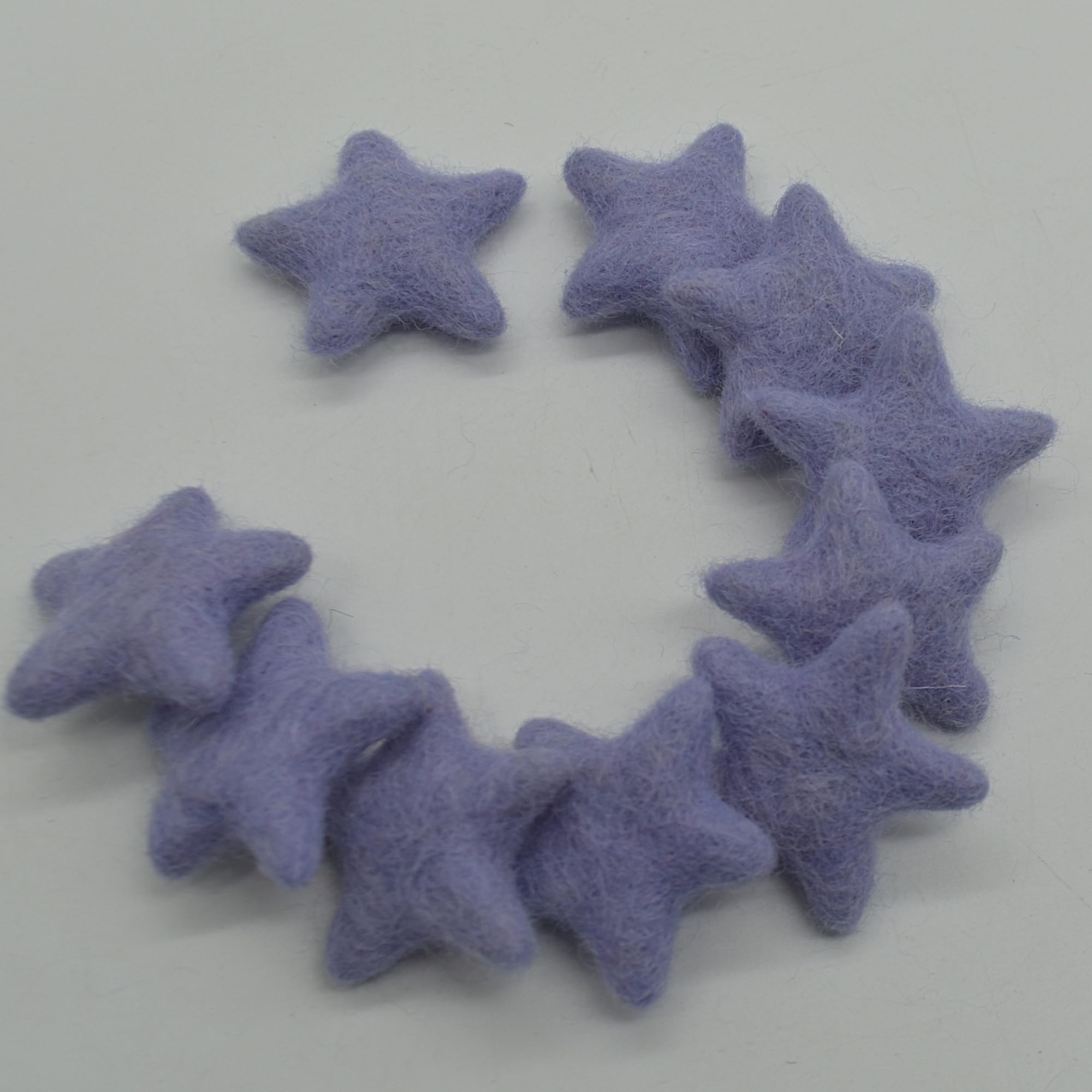 100% Wool Felt Stars - 3cm - 10 Felt Stars - Pastel Purple — image 1