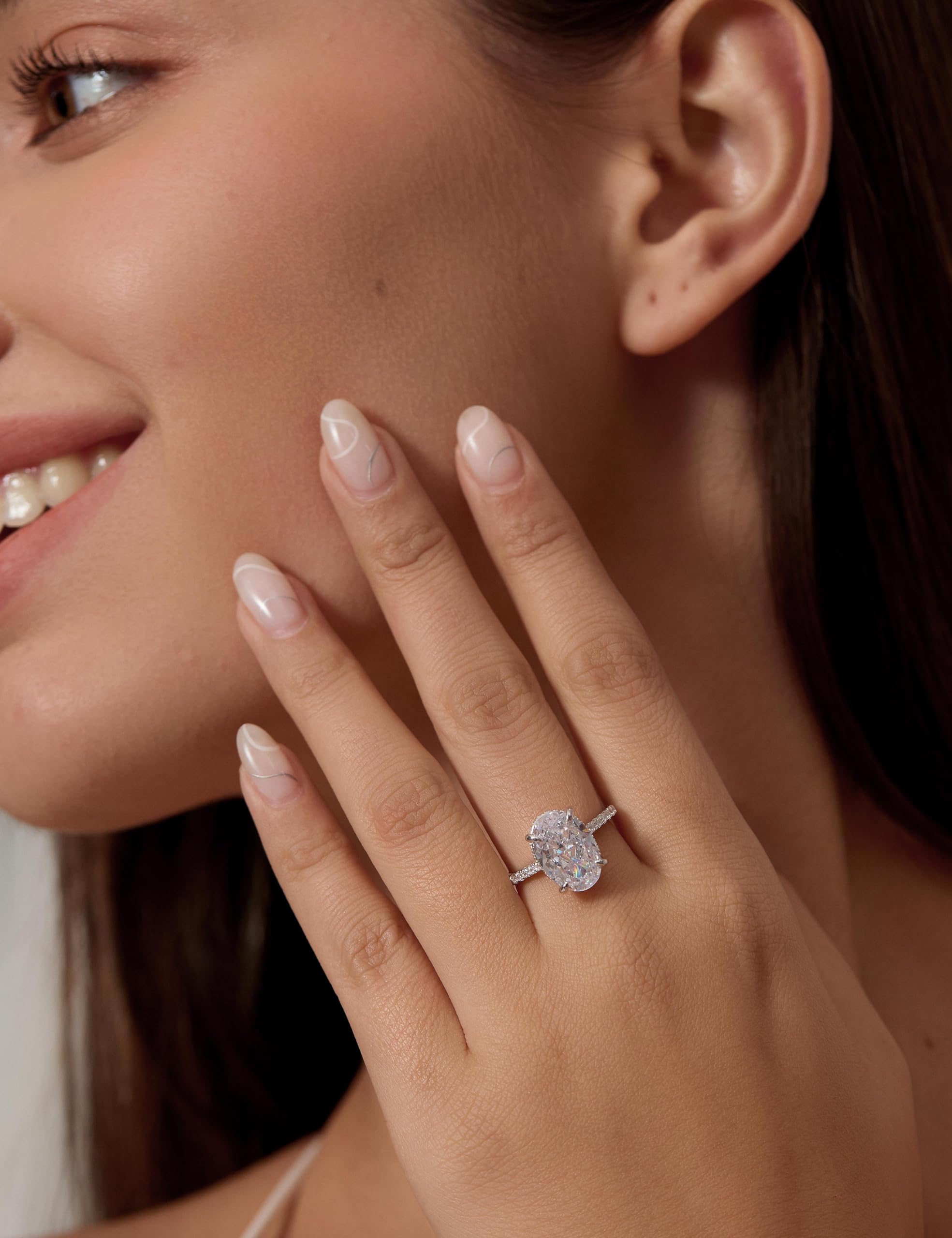 Anillo de compromiso de mujer de corte ovalado de 4.0 quilates, anillo de compromiso de diamantes de imitación, anillo de boda de plata de ley 925, Gema Metal, Zirconia cúbica 4