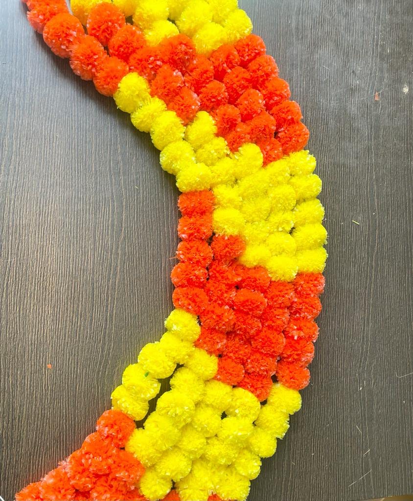 SPHINX Artificial Marigold Fluffy Flowers Garlands for Decoration - Pack of 5 (Yellow and Dark Orange Patterned) 4