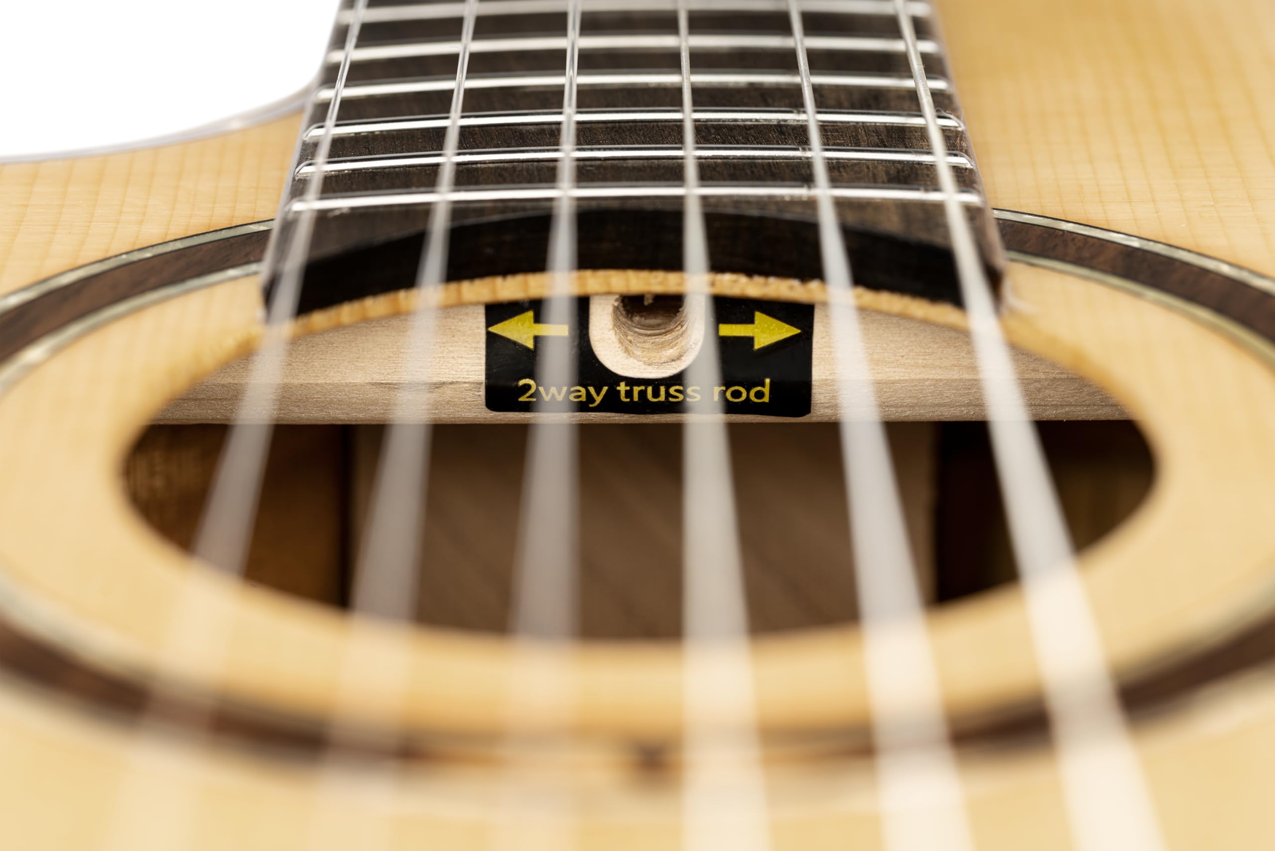 ORTEGA Performer Series RCE138-T4-L - Guitarra de concierto, 4/4, cuello estrecho, cuerpo fino, incluye funda, color natural