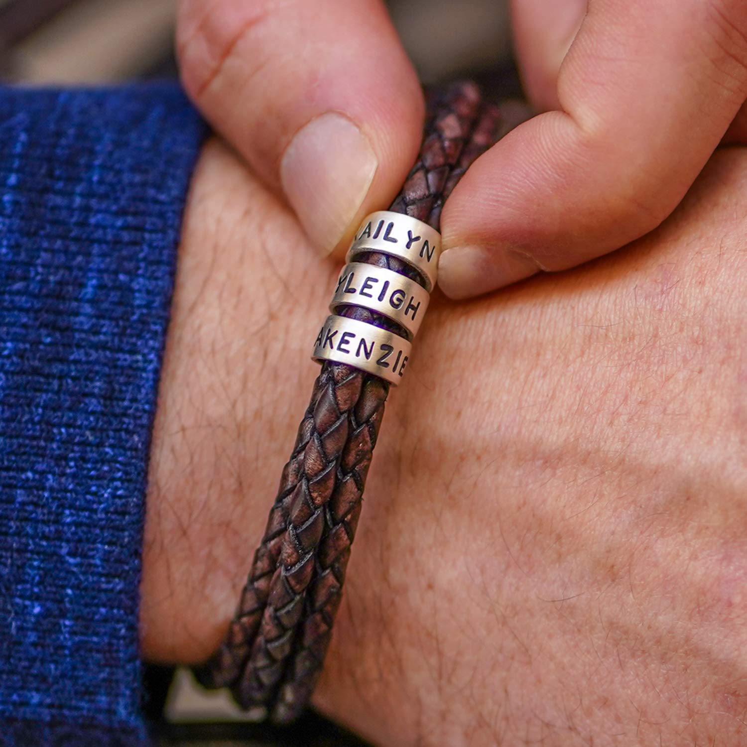 MyNameNecklace MYKA Pulsera Personalizada para Hombre de cuero con Cuentas de Plata Personalizadas - Regalo para Él, Regalos Día del Padre