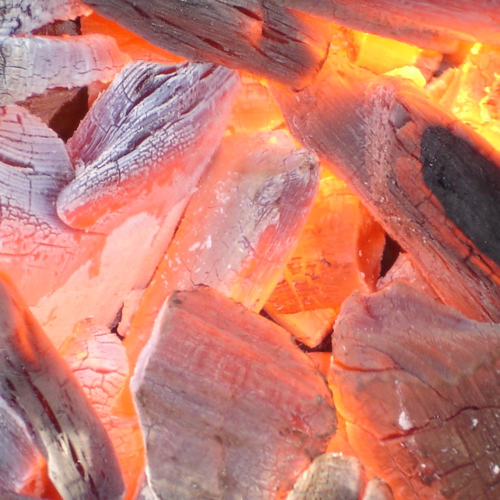 B&P Dienstleistungen und Service 10 kg Sack Holzkohle (1,79€/kg)