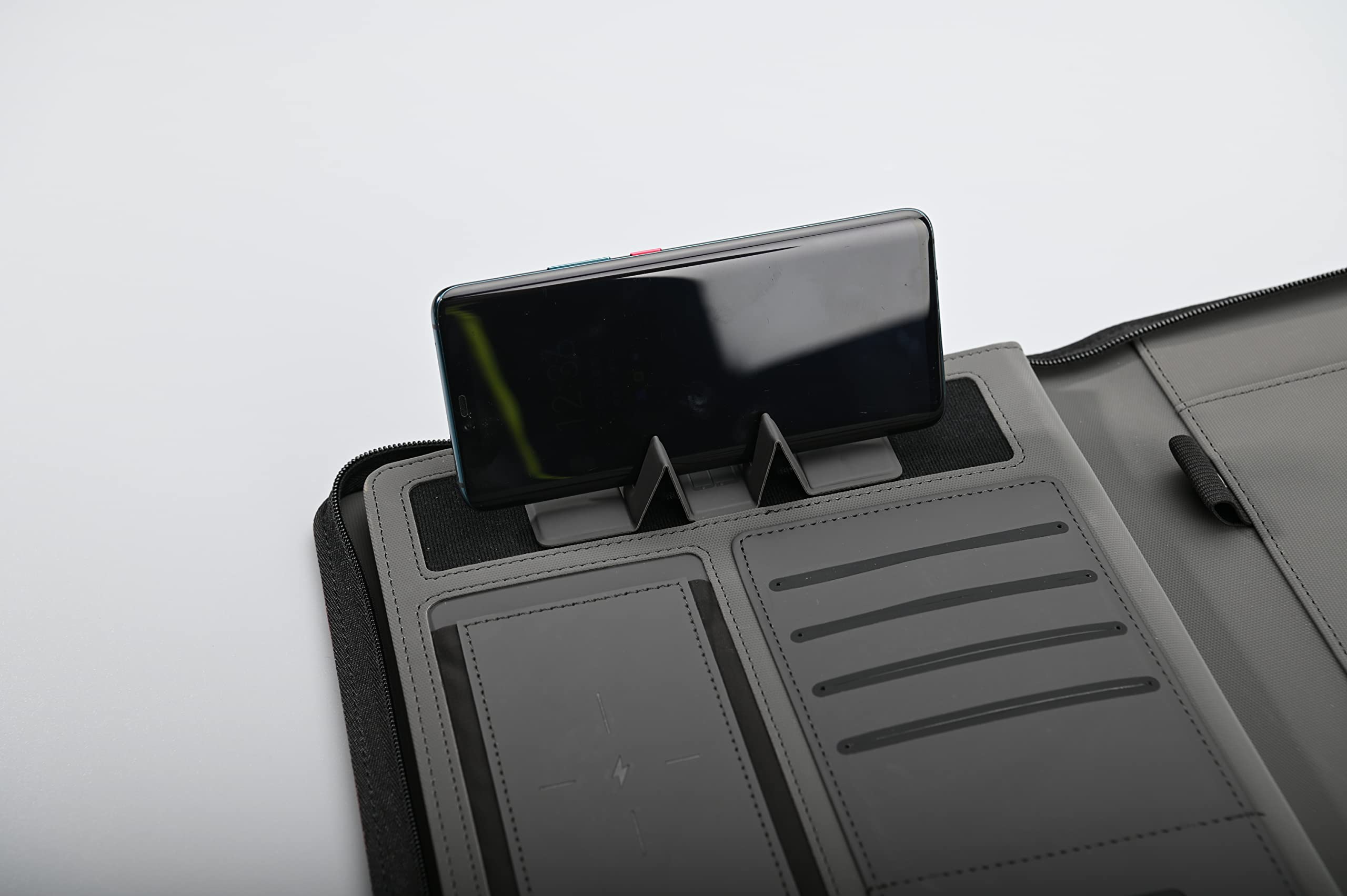 Cartella per conferenze A4 in pelle con cerniera, porta documenti con Powerbank da 8000 mAh e ricarica wireless, organizer per riunioni, viaggi (nero)