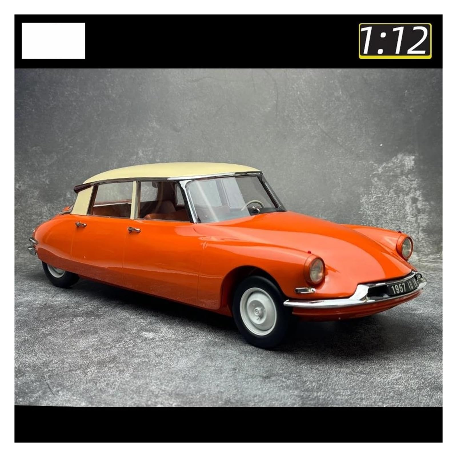 Amazon.co.jp: ダイカスト車 1/12スケール 1955 シトロエン DS