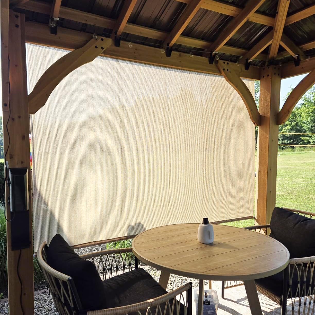 Outdoor Roller Shades, 8'W X 8'L Patio Shades Roll Up, 90% UV Block Patio Blinds, Breathable Light Filtering Sun Shade Screen for Porch, Deck, Pergola, Balcony (Beige)
