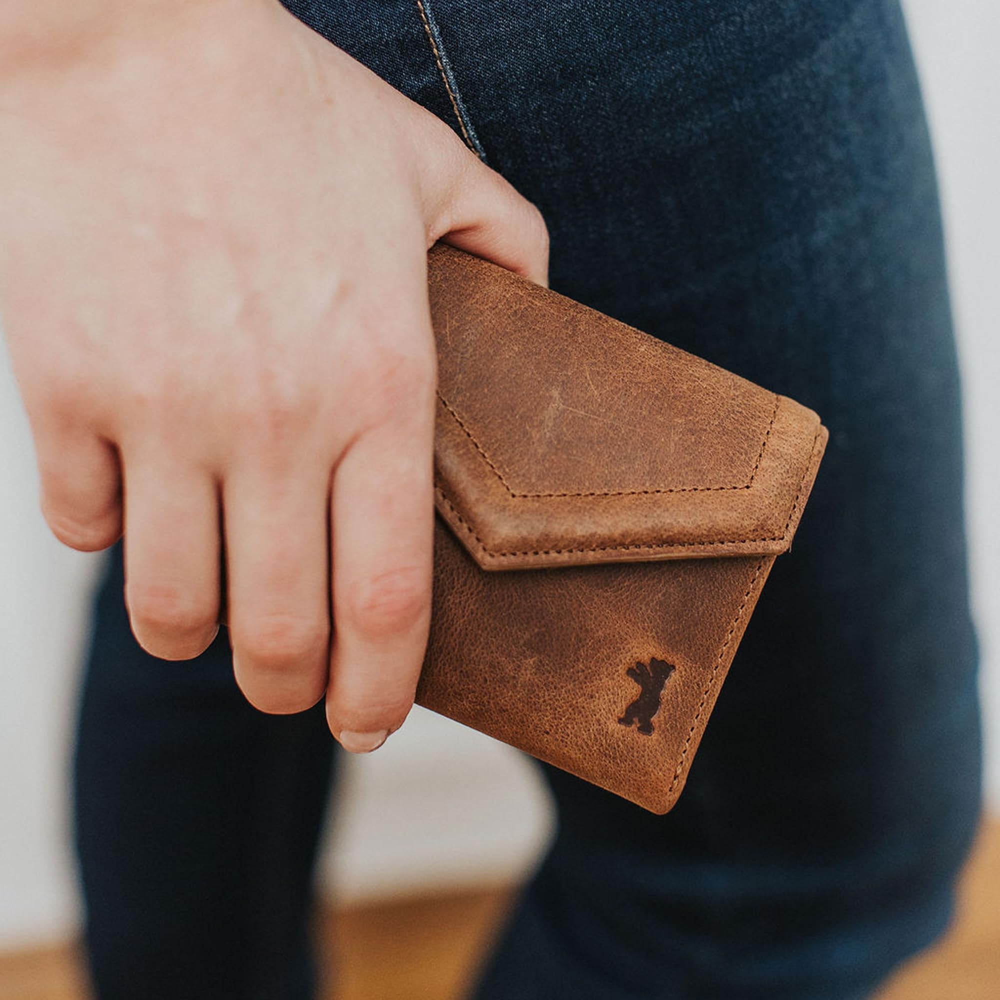 Berliner Bags Vintage Geldbörse Katy aus Leder, Stilvolles Dreifach-Portemonnaie klein mit RFID-Schutz, 7 Kartenfächern und abnehmbarem Münzfach für Damen - Braun