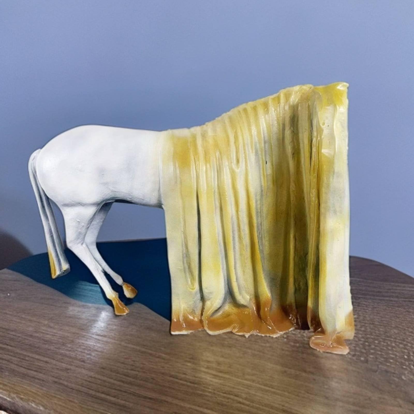 F Fityle Estatua de Caballo Escultura Caballo Figura Animal Adorno Decorativo para Casa en Metal de Aleación con Recubrimiento Elegante Estilo Moderno con, Platino+Oro