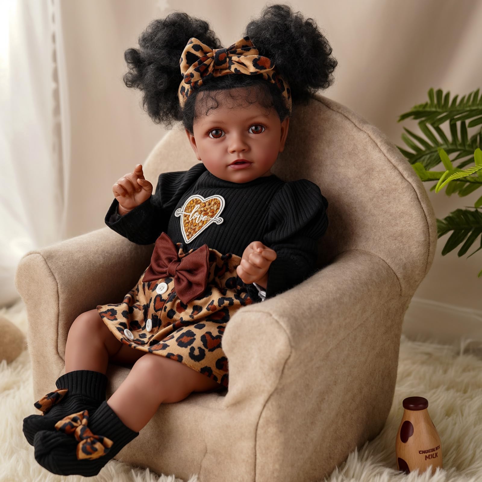 BABESIDE Bambole Reborn Nera Realistica - Bambole Reborn Femmina da 20 Pollici con Corpo in Morbido Cotone, Grazioso Vestito e Accessori, Regalo per Bambini dai 3 Anni in Su