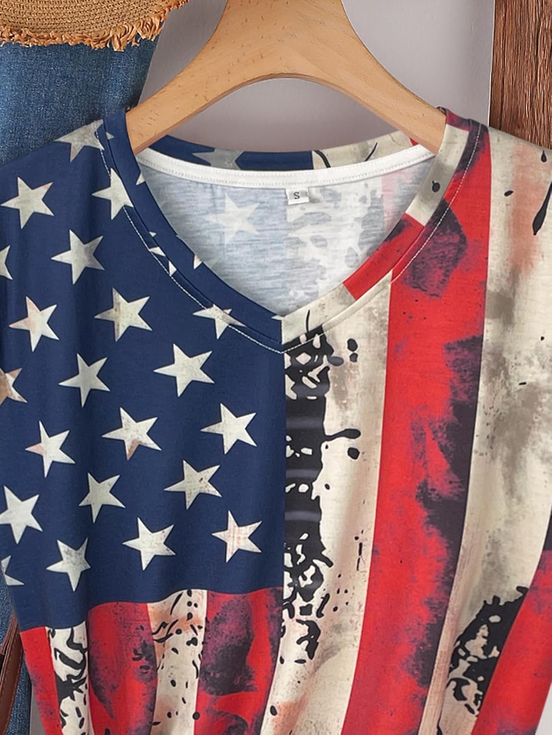 4th of July Shirts Women V Neck Patriotic T Shirt All Over American Flag Print USA Stars and Stripes Tees - Image 5
