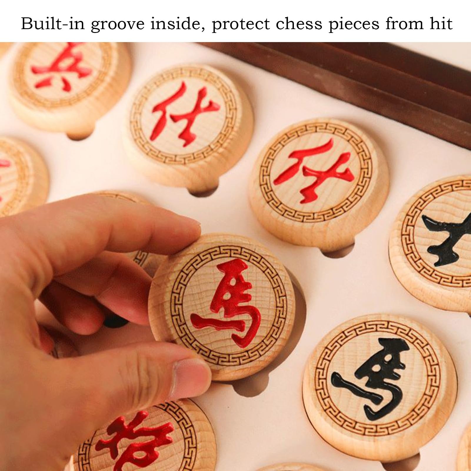 Chinesisches Schachspiel-Set, tragbares Xiangqi aus Buchenholz mit faltbarem Holzbrett, Tisch-Strategiespiel for 2 Spieler, for Teenager, Erwachsene und Familien(Size:3.8cm/1.5in)