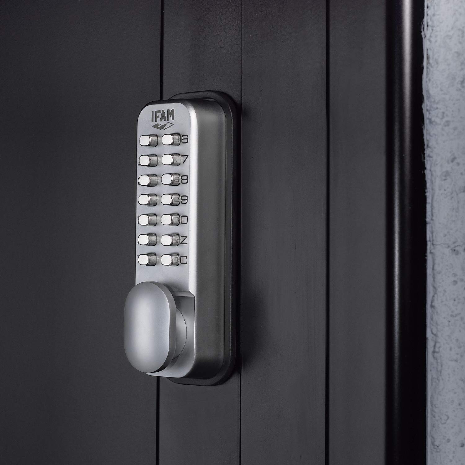 IFAM Cerradura de Sobreponer Modelo MCA100, Apertura Mecánica con Código Programable Sin Necesidad de Llave, Acabado Cromado, Ideal para Oficinas o Centros de Trabajo, Pequeños Almacenes o Armarios