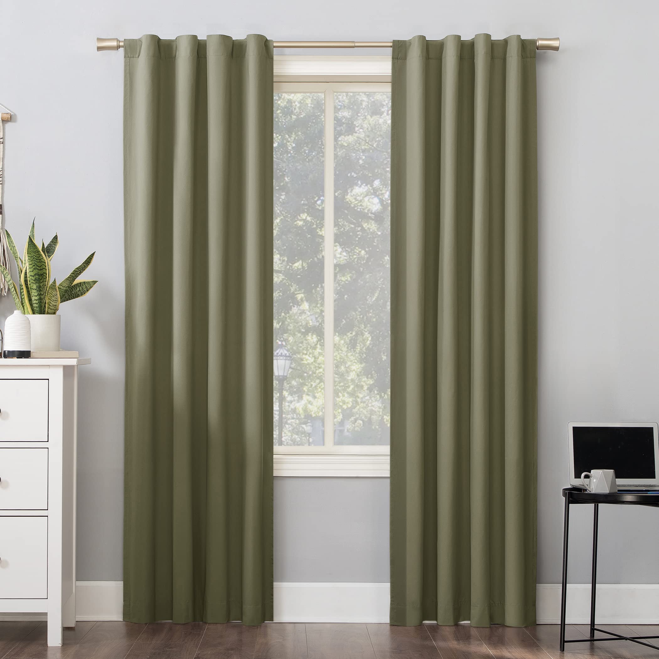 Sun Zero Cyrus Thermal Total Blackout Back Tab Curtain Panel