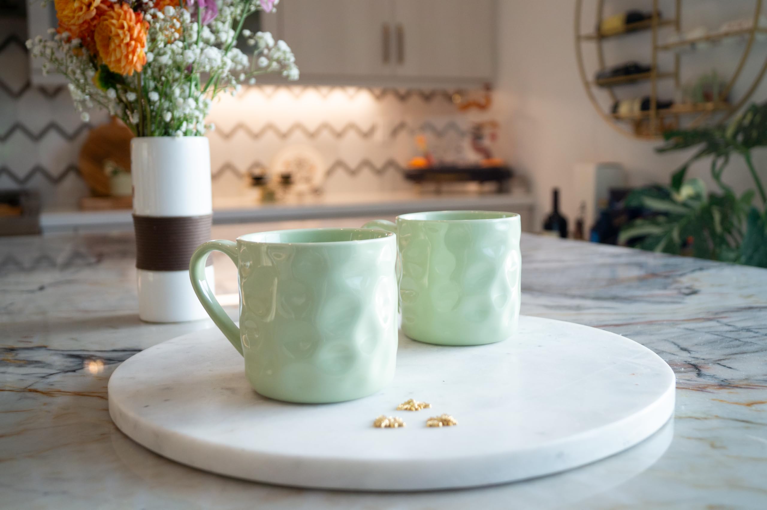 VI N VI Juego de 4 tazas de café de cerámica verde de 14 onzas, tazas de cerámica duraderas con asas para bebidas calientes y frías: café, té, leche, cacao, aptas para microondas y lavavajillas, idea