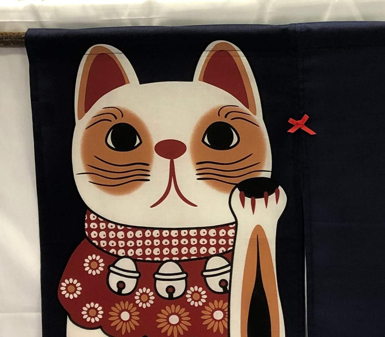 Amazon｜ヤギセイ のれん 白招き猫 紺 福招き猫 縦型暖簾 手ぬぐい雑貨