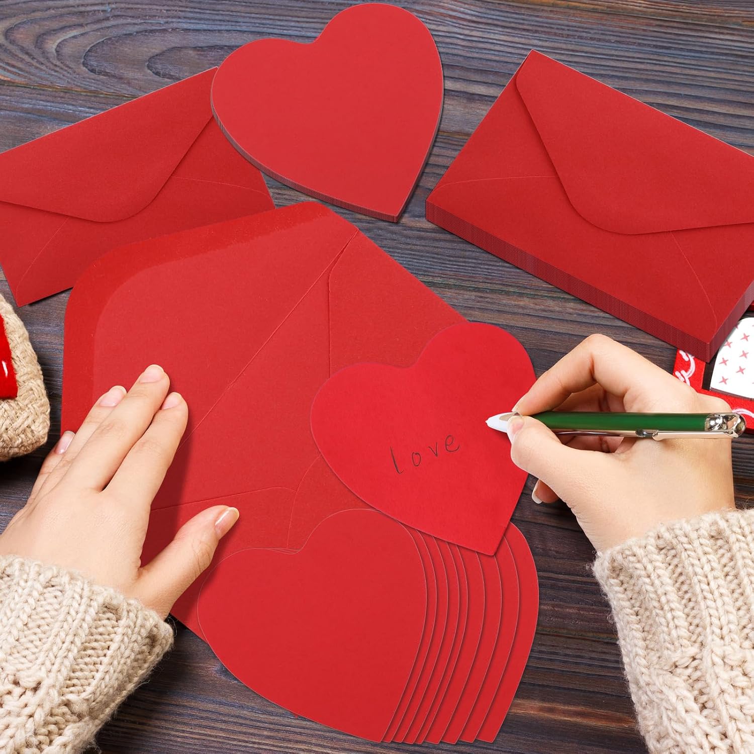 Cholemy 180 Pcs Valentine's Day Cards with Envelopes Blank Heart Shaped Greeting Cards Cutouts Paper Gummed Envelopes for Valentine's Day Anniversary, Weddings, Invitations, 4 x 6 Inches(Red)