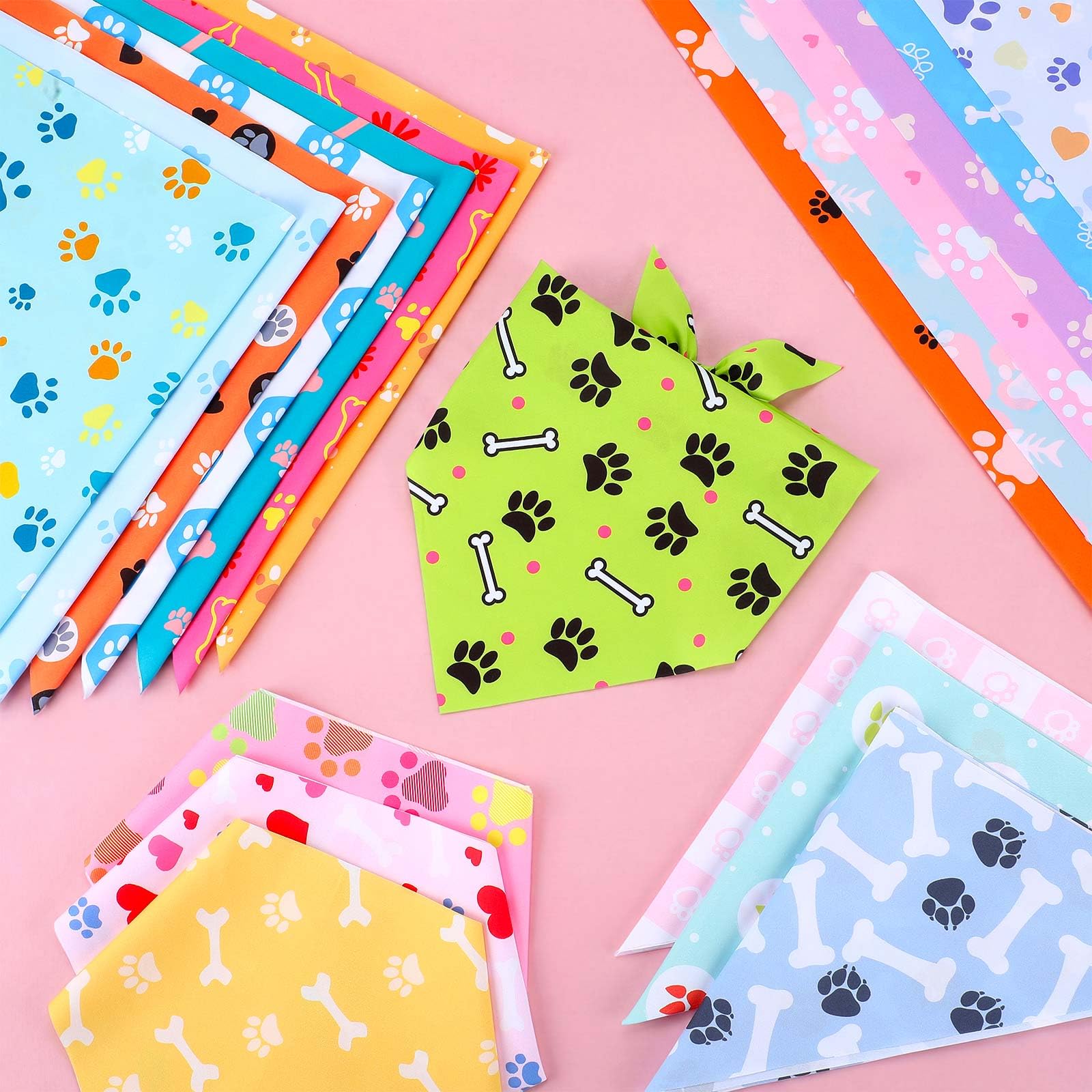 Sanwuta Lot de 180 bandanas en vrac en forme de patte de chien réglables et lavables pour animal domestique - Écharpe triangulaire pour l'été - Accessoires de costume et décorations
