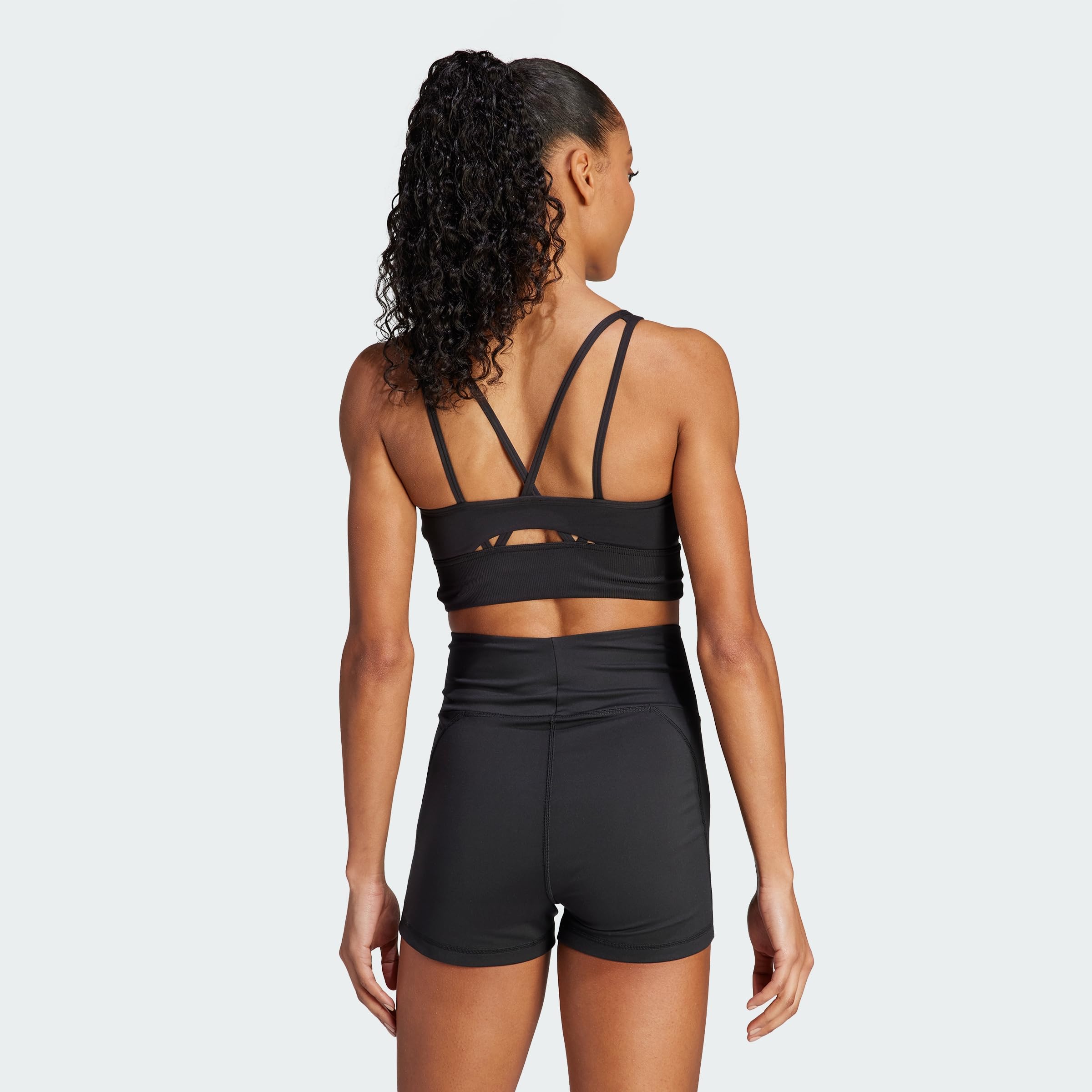 adidas Essentials Medium-Support Bra Soutien-Gorge de Sport Femme