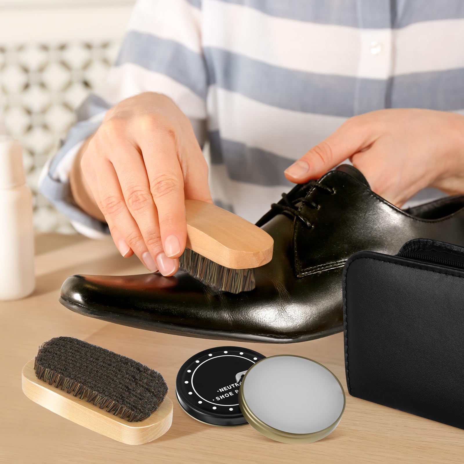 Loopeer Kit completo de esmalte de zapatos, kit completo de limpieza de zapatos, kit de cuidado de brillo para zapatos, caja de cepillo para botas para hombres y mujeres, color negro, Negro y