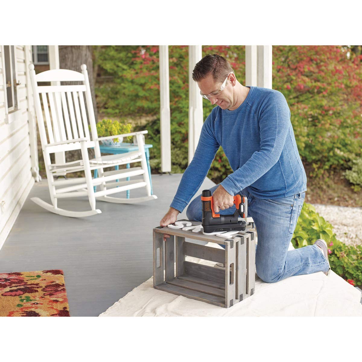 Black+Decker Bdct12N-Xj Pistola Graffatrice/Chiodatrice 12V (Unità senza Batteria e senza Caricabatterie), Arancione