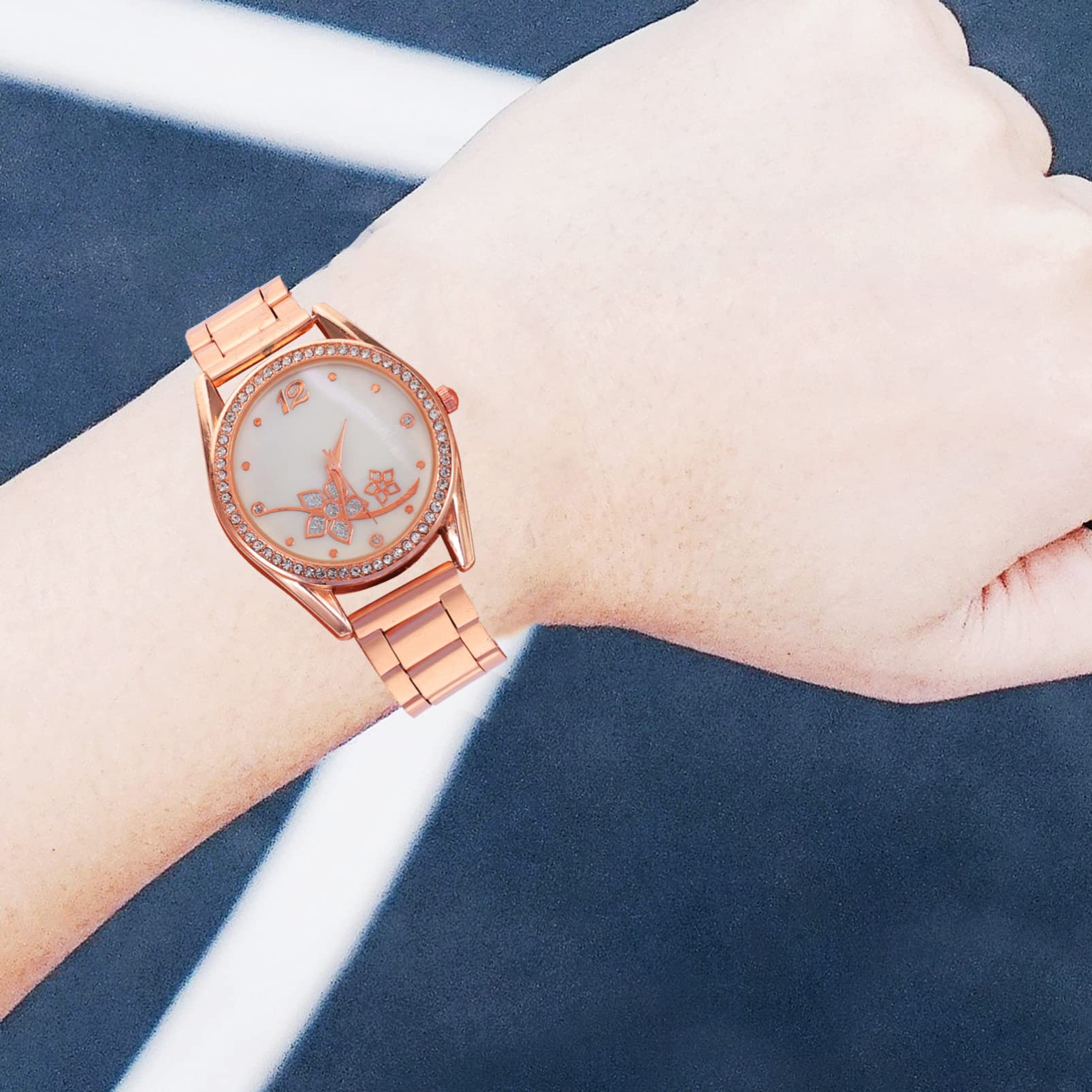 5pezzi Orologio Da Polso Con Design Fiore Per Ragazze Orologio Digitale Elegante Con Cinturino Per Adolescenti Con Brillantini Preciso e Materiale Sicuro
