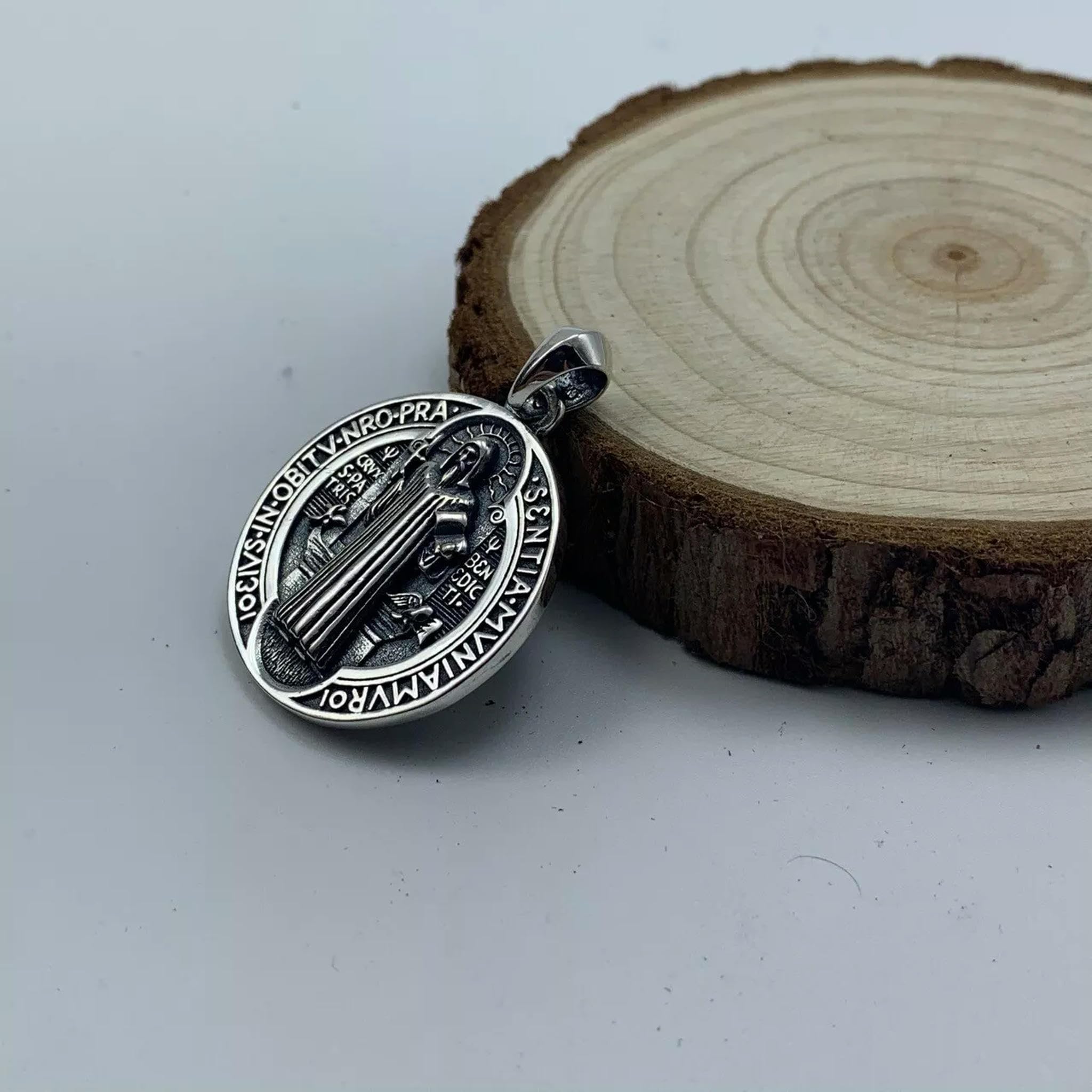 Colgante y Pulsera con Medalla católica de San Benito en Plata 925