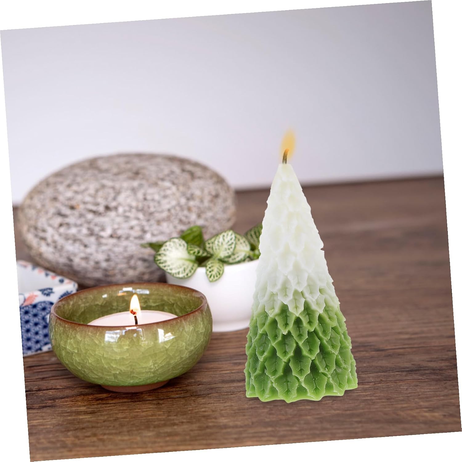 Xmas Tree Candle 2pcs Paraffin Aromatherapy Decor Christmas