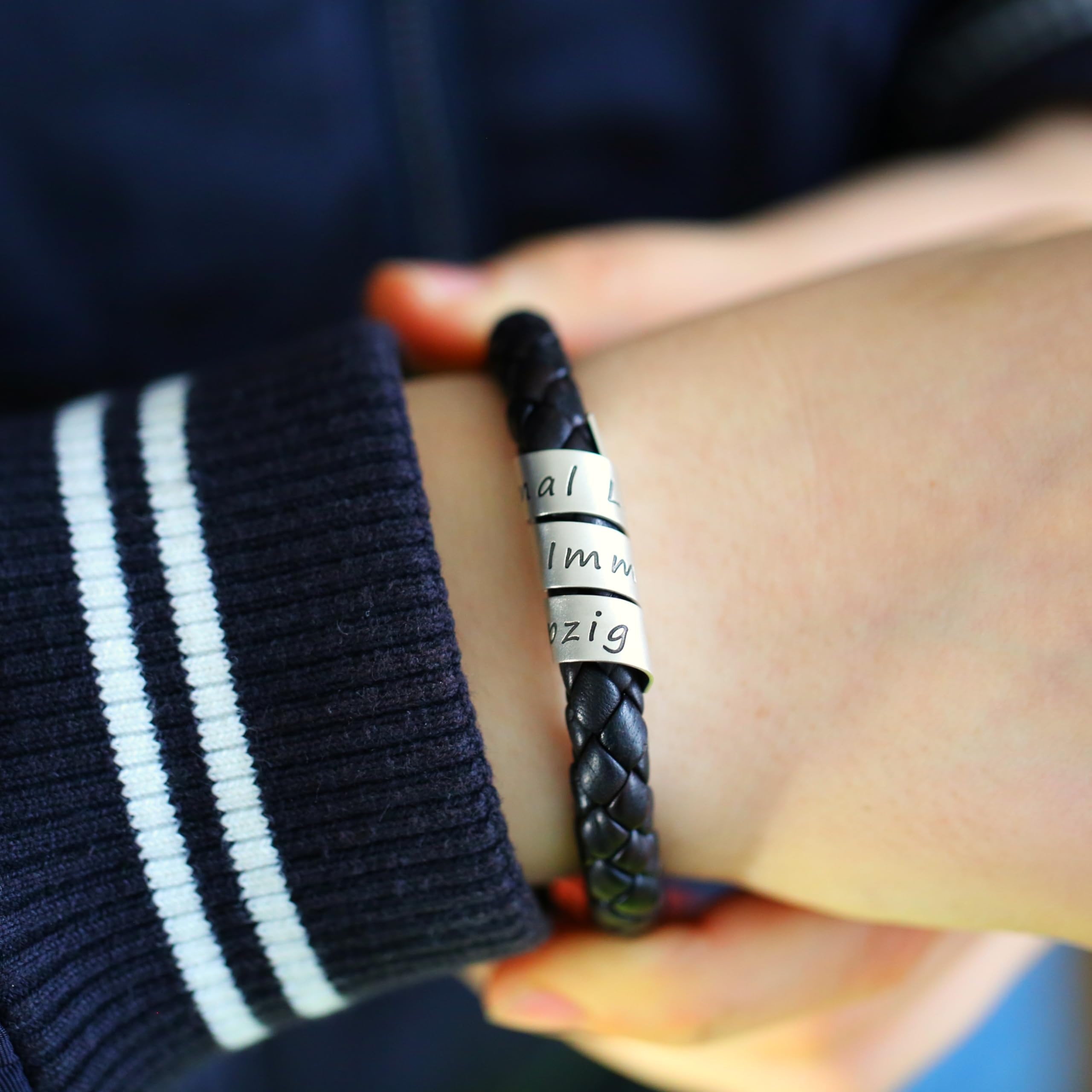 Herrenarmband mit Gravur schwarz Männer Armband 925 Silber Leder Herrenschmuck Lederarmband Mann Namen Schmuck Herren Männerarmband | HANDMADE IN GERMANY