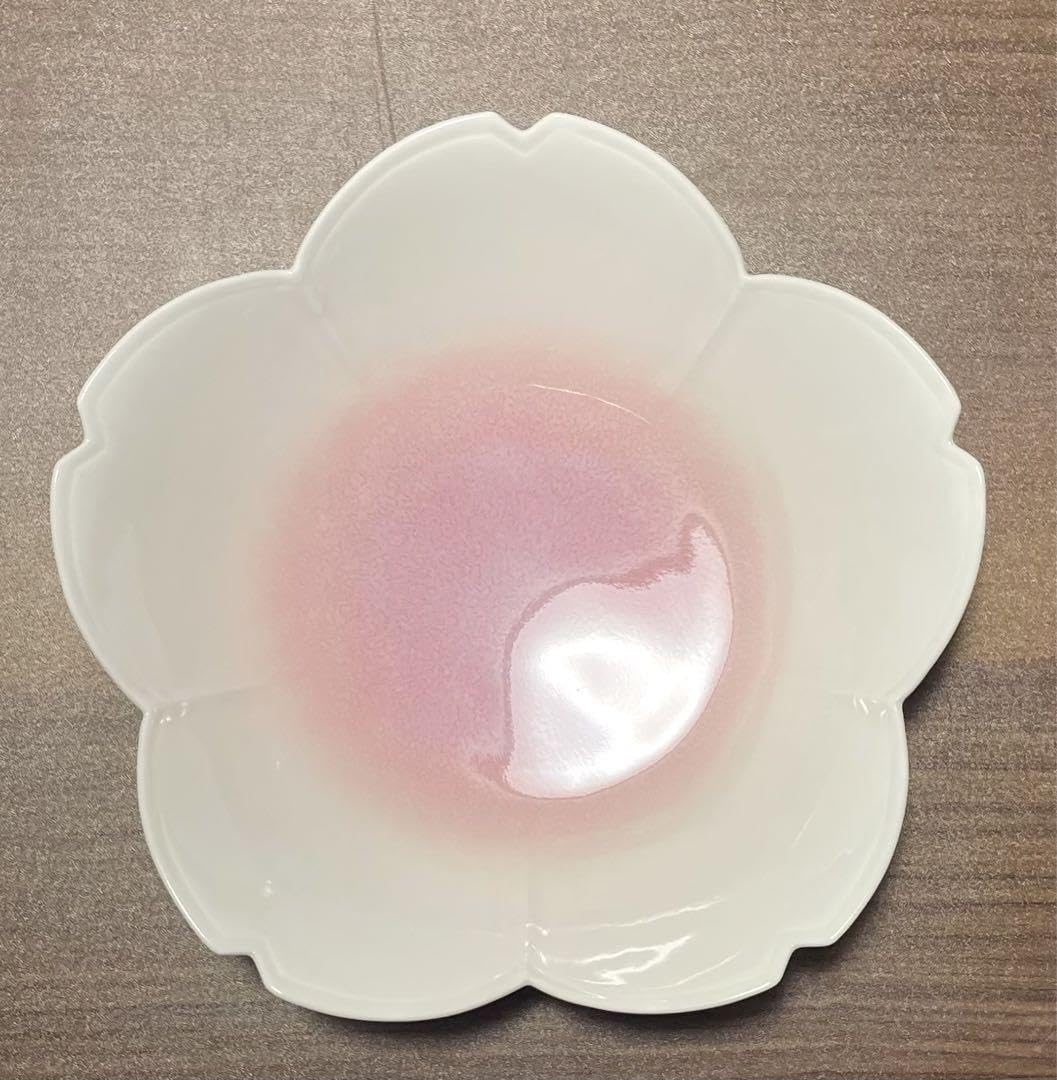 Amazon.co.jp: たち吉 桜皿 深皿 直径19cm 盛鉢 白磁 桜色