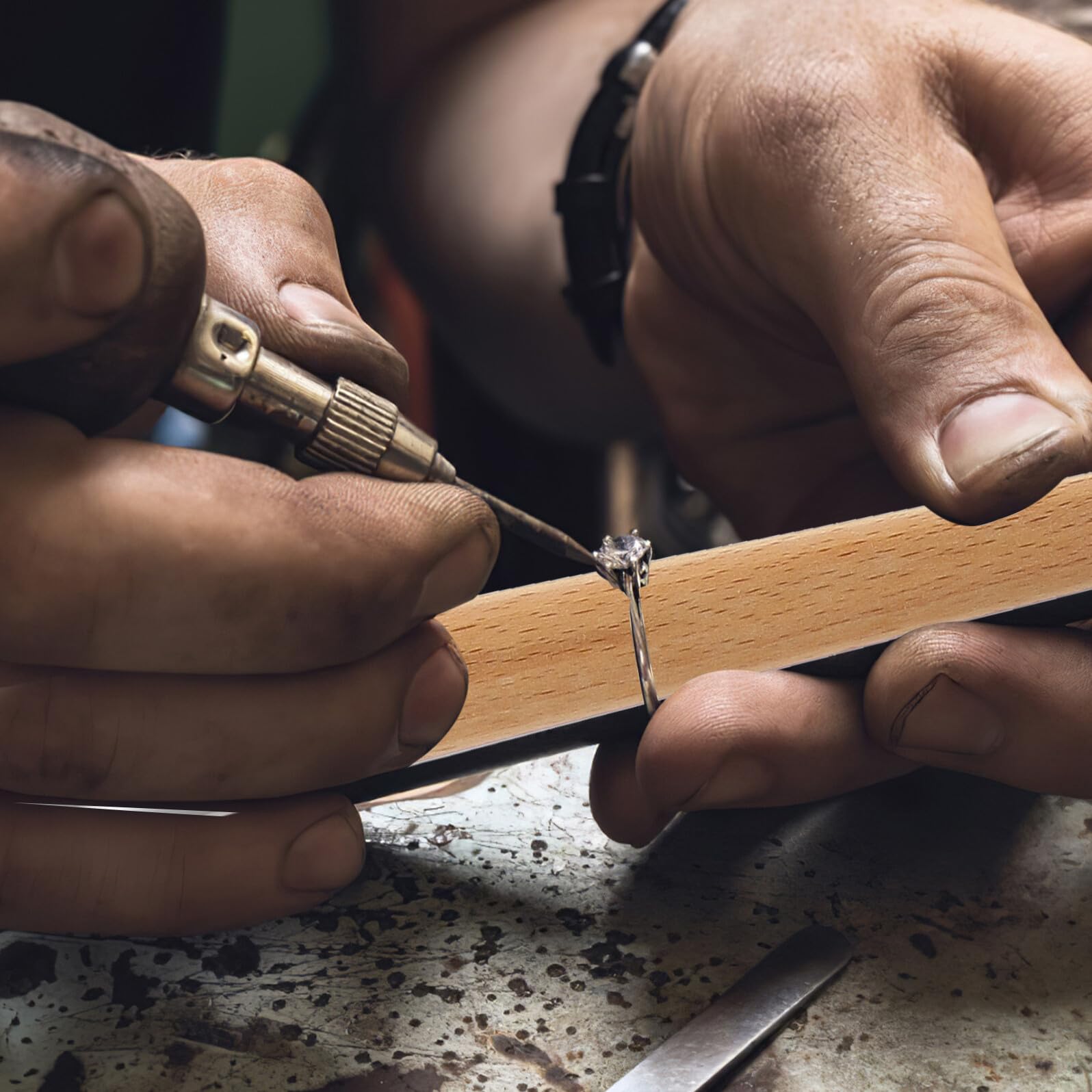 GARIOUANS Schmuck Reparaturset mit Verstellbarem Ringdorn und Gummihammer Tragbarer Mandrel Stick zum Anpassen und Formen von Ringen DIY Werkzeug für Schmuckliebhaber und Profis