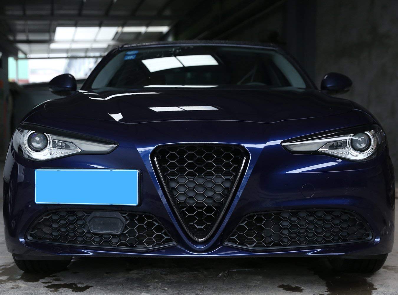 Amazon | Alfa Romeo Giulia セダン 2017 2018 (Quadrifoglio用では