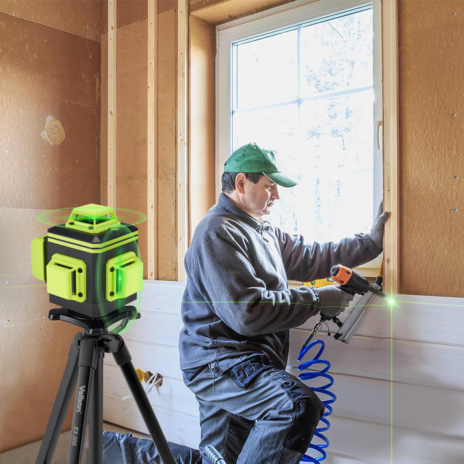 STANEW Laser chantier 4 x 360°,Autonivelant Niveau Laser Vert 4D 16 Line Ligne Laser Verte Horizontal et Verticale avec Télécommande Intégrée