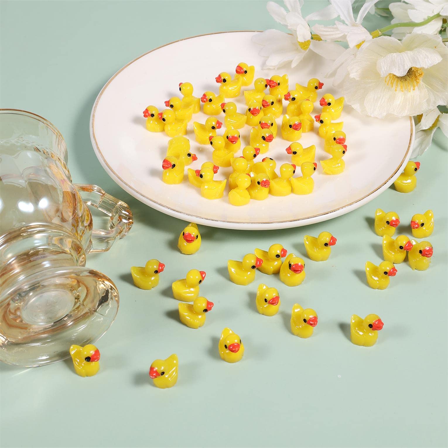 Cemobile – 100 Mini Canards En Résine Pailletée – 12 Couleurs Vives – 1,6 X 1,8 Cm – Pour Déco, Jeux, Fêtes