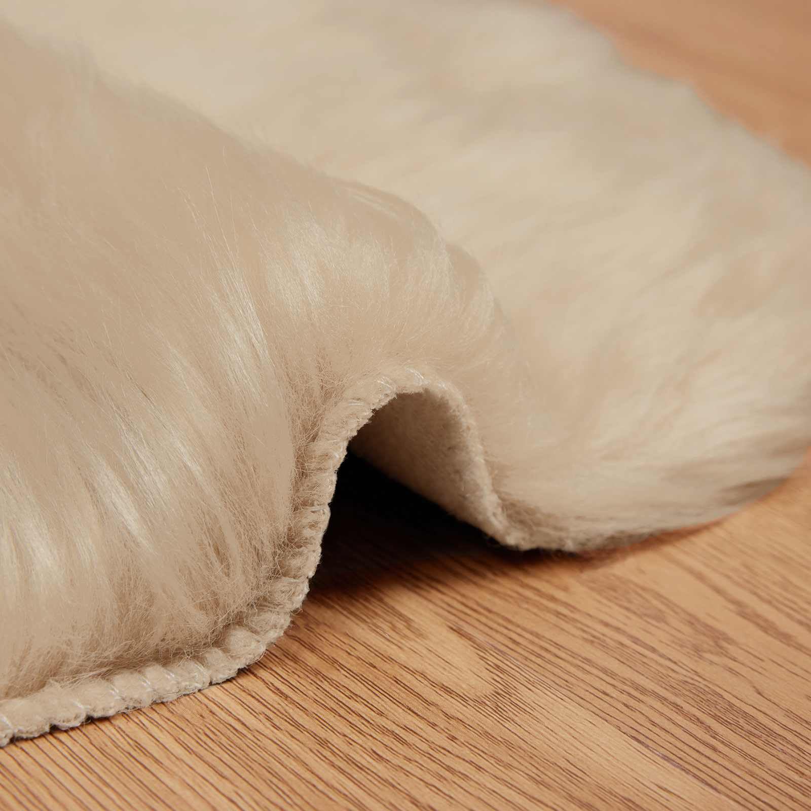 TAFALLA Tapis en peau de mouton synthétique en polyester - Beige - 60 x 90 cm - Poils longs moelleux et doux - Pour salon, chambre à coucher, couloir - Protection de sol