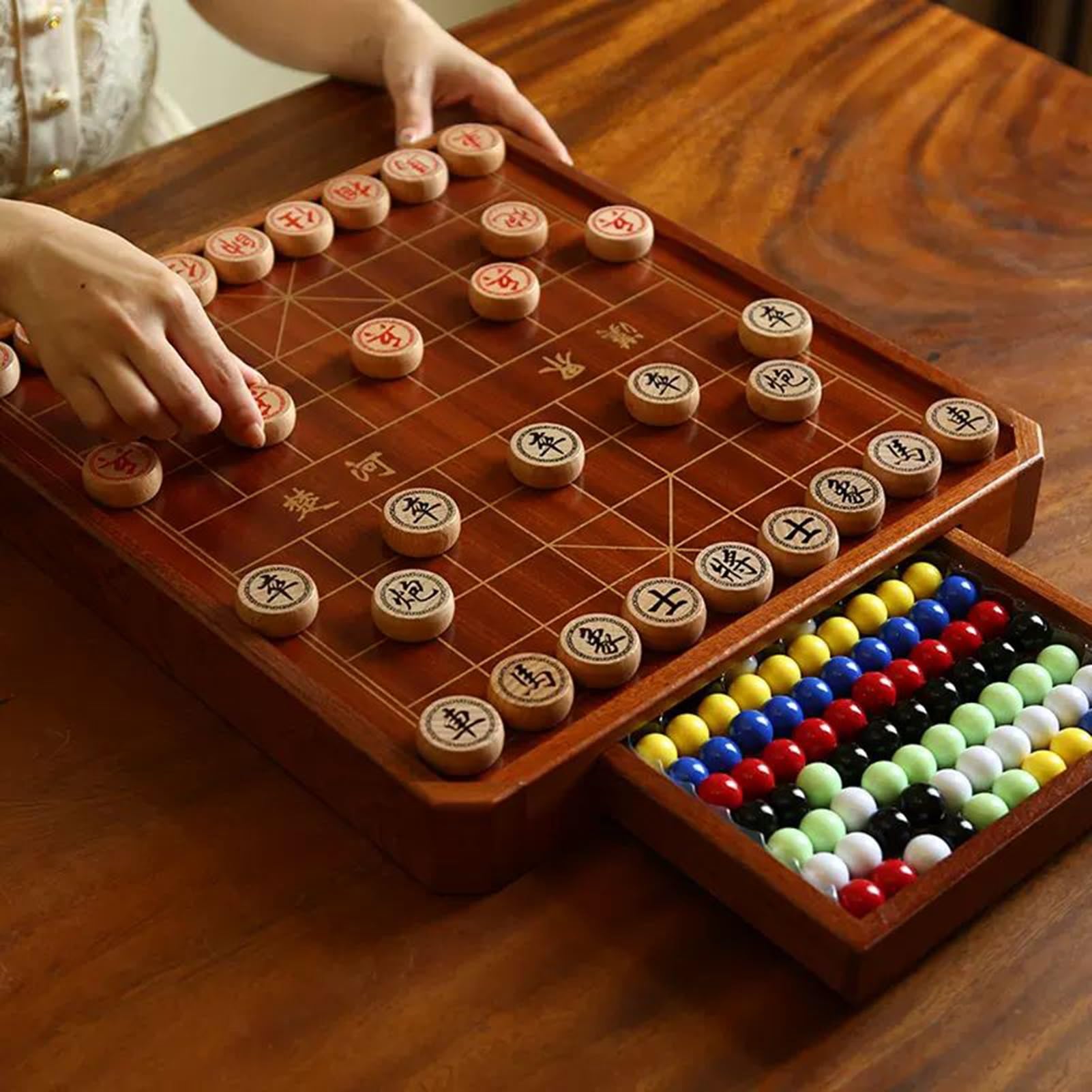 Jeu d'échecs et de Dames Chinois avec tiroir de Rangement, Xiangqi magnétique Portable 2 en 1, Jeux d'échecs et de Dames, Jeux de société, Jeux de stratégie, Jeu de Voyage(Size:11.8 x 10.6 x 1.6in)