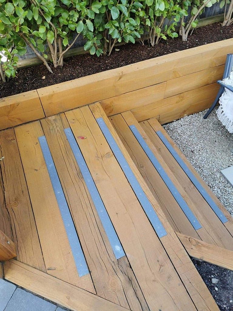 Tiras antideslizantes para terrazas, paquete de 20 peldaños de 600 mm, superficie antideslizante convexa de 50 mm, vida útil de más de 10 años, seguridad al aire libre para escalones de