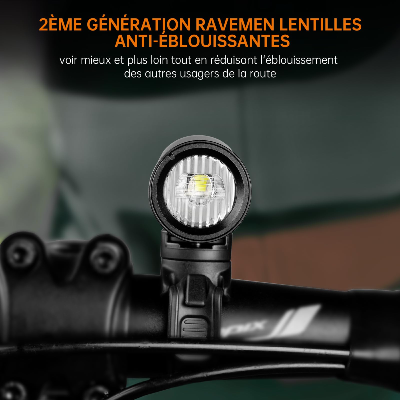 RAVEMEN CR1000 Phare Avant pour Vélo, 1000 Lumens Lentille Anti-éblouissement avec Faisceau en T Éclairage Avant Vélo,Conduite de Nuit, Bouton à Distance Filaire, Résistance à l'eau IPX6 USB-C