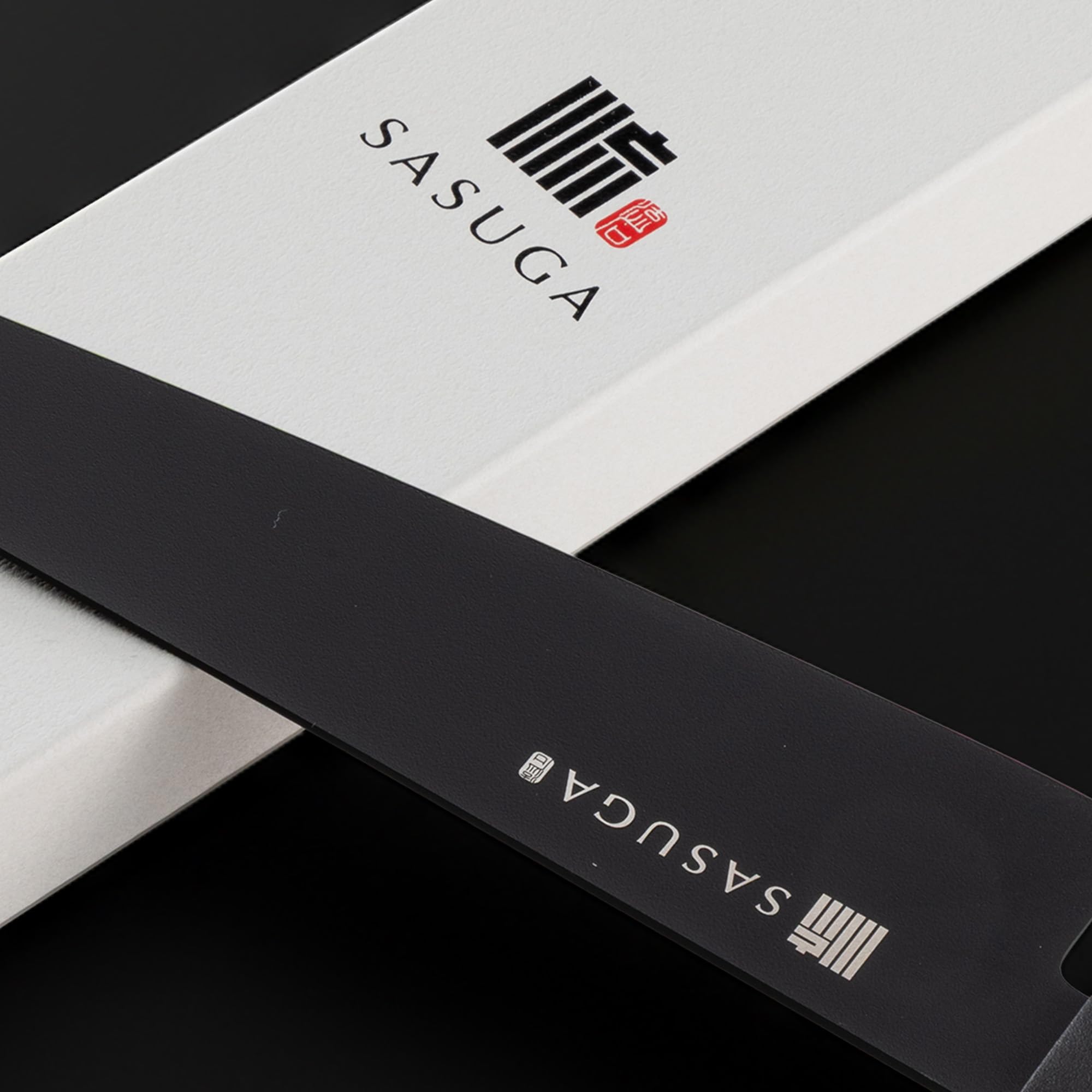 SASUGA Leggero Coltello da chef giapponese Gyuto da 210 mm – Prodotto in Giappone | Acciaio inossidabile al molibdeno-vanadio | Lama affilatissima e resistente alla ruggine per carne, pesce e verdure