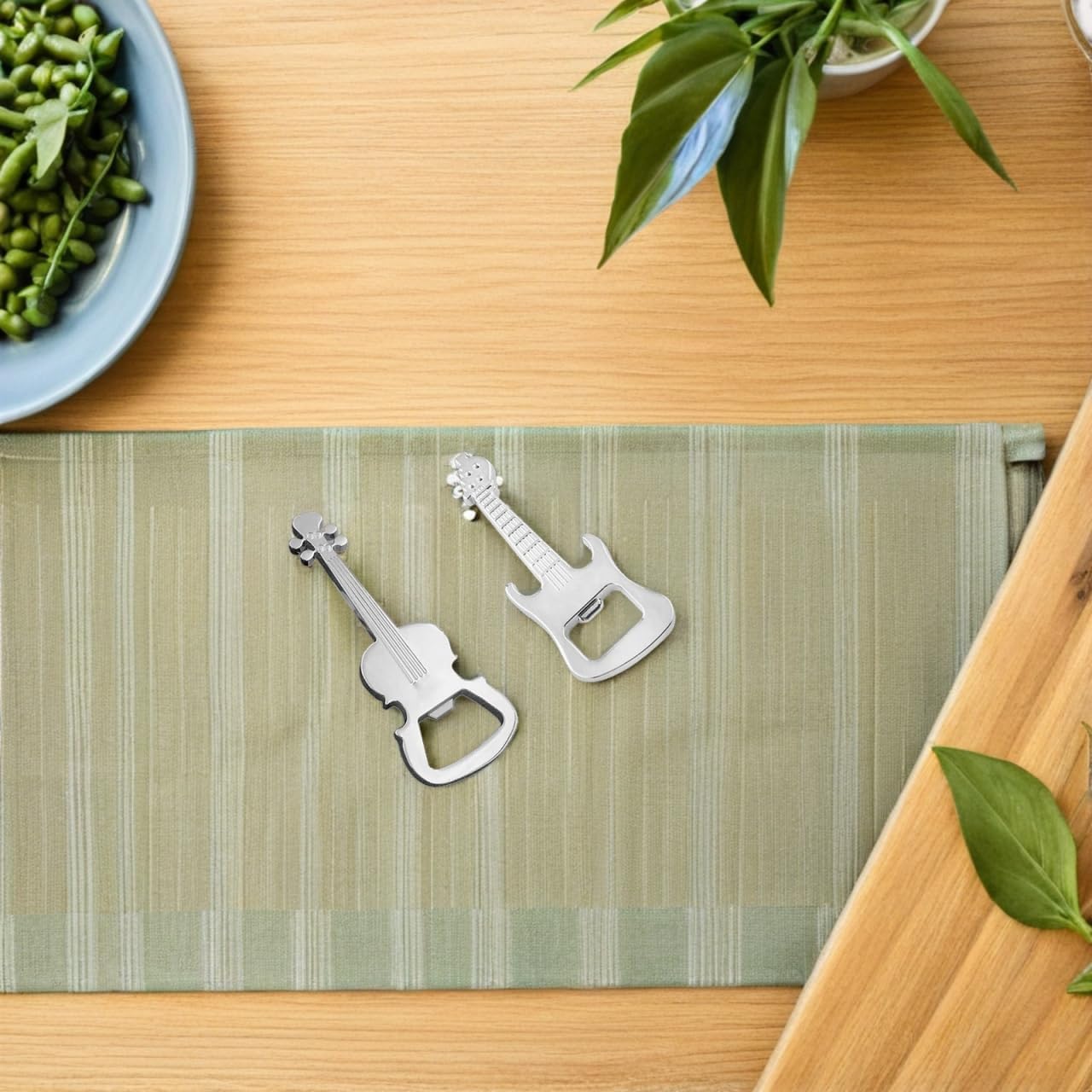 PRETYZOOM Guitar Violin Shaped Bottle Openers Keychain Charms 3.46 Inch Metal Drink Openers for Parties Bar Camping Kitchen Use Set of 20